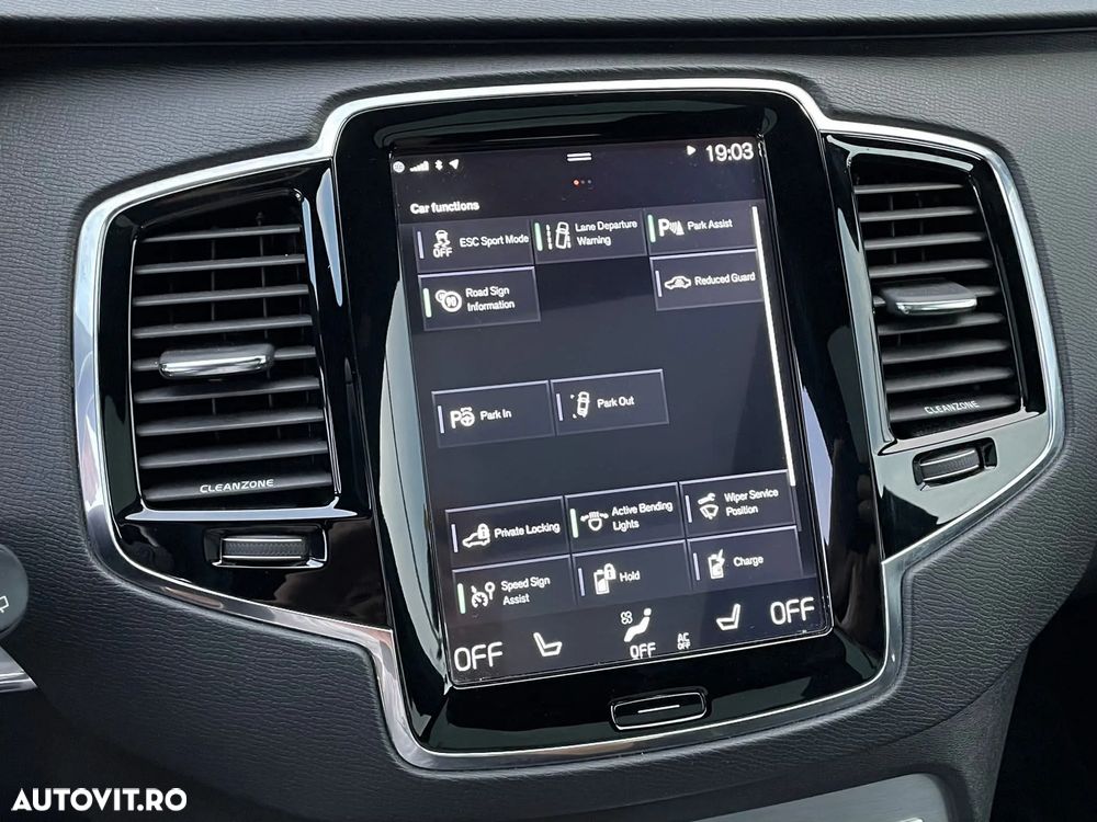 Volvo XC 90 T8 Twin Engine AWD Momentum - 20