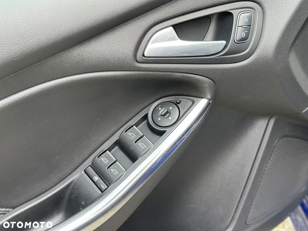 Ford Focus 2.0 EcoBoost ST mit Leder-Sport-Paket - 21