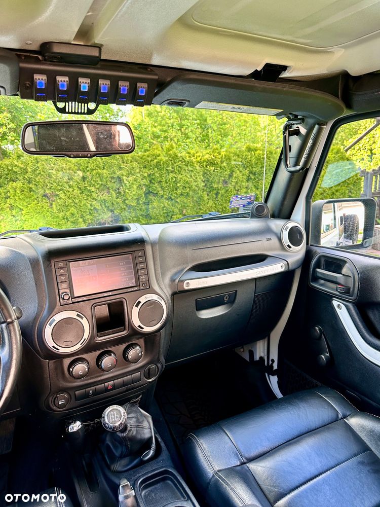 Jeep Wrangler - 26