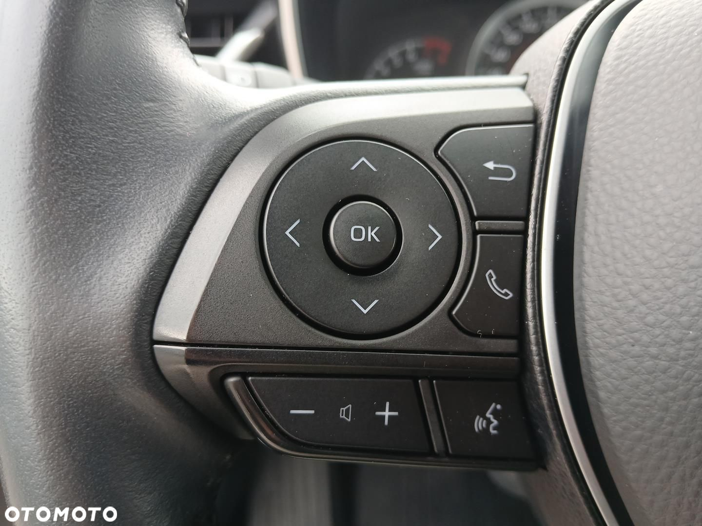 Toyota Corolla - 23