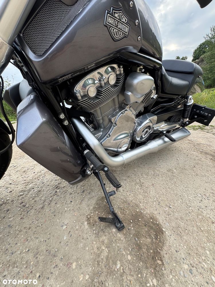 Harley-Davidson V-Rod Muscle - 5