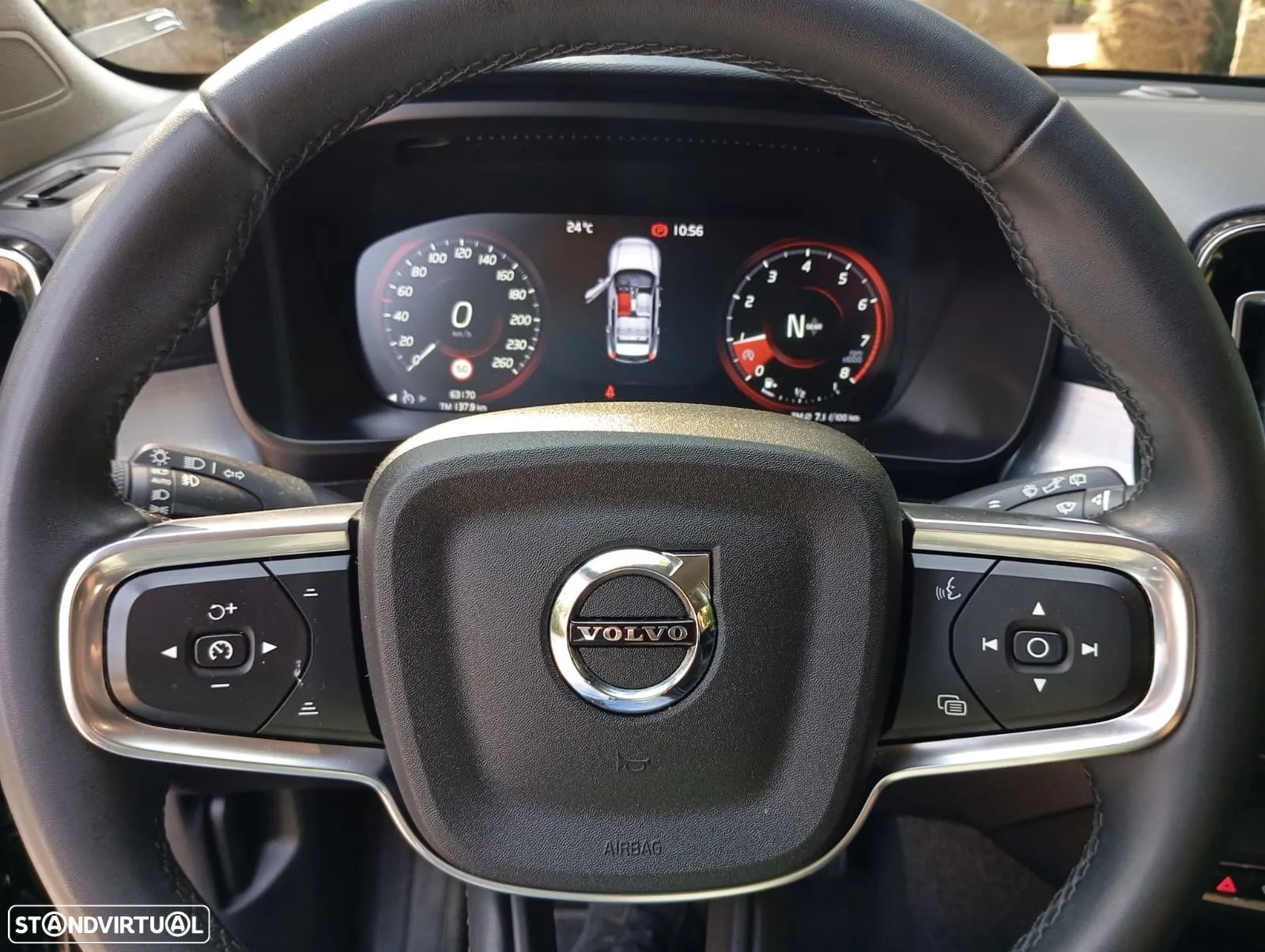 Volvo XC 40 1.5 T2 Momentum Plus - 8