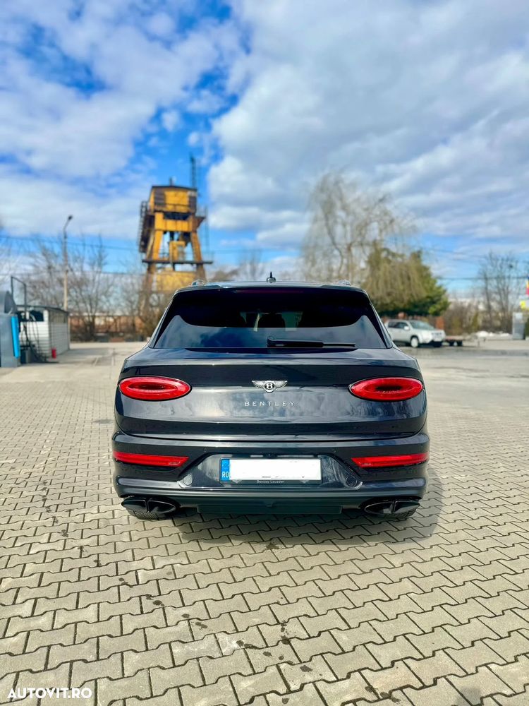 Bentley Bentayga - 4