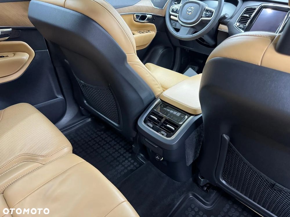 Volvo XC 90 D5 AWD Inscription - 25