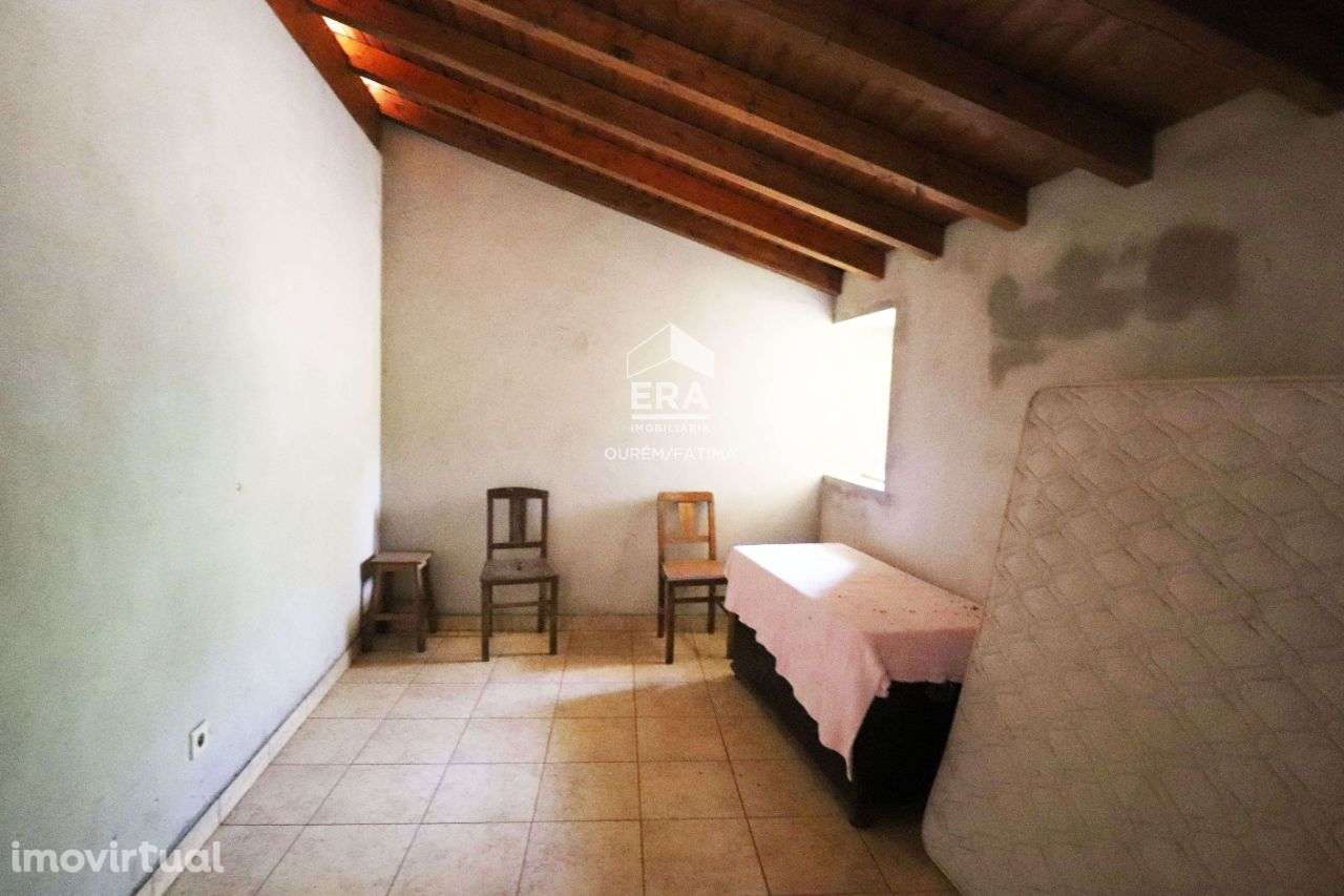 Moradia T3 localizada em Cernache do Bonjardim, Castelo Branco! - Grande imagem: 5/23