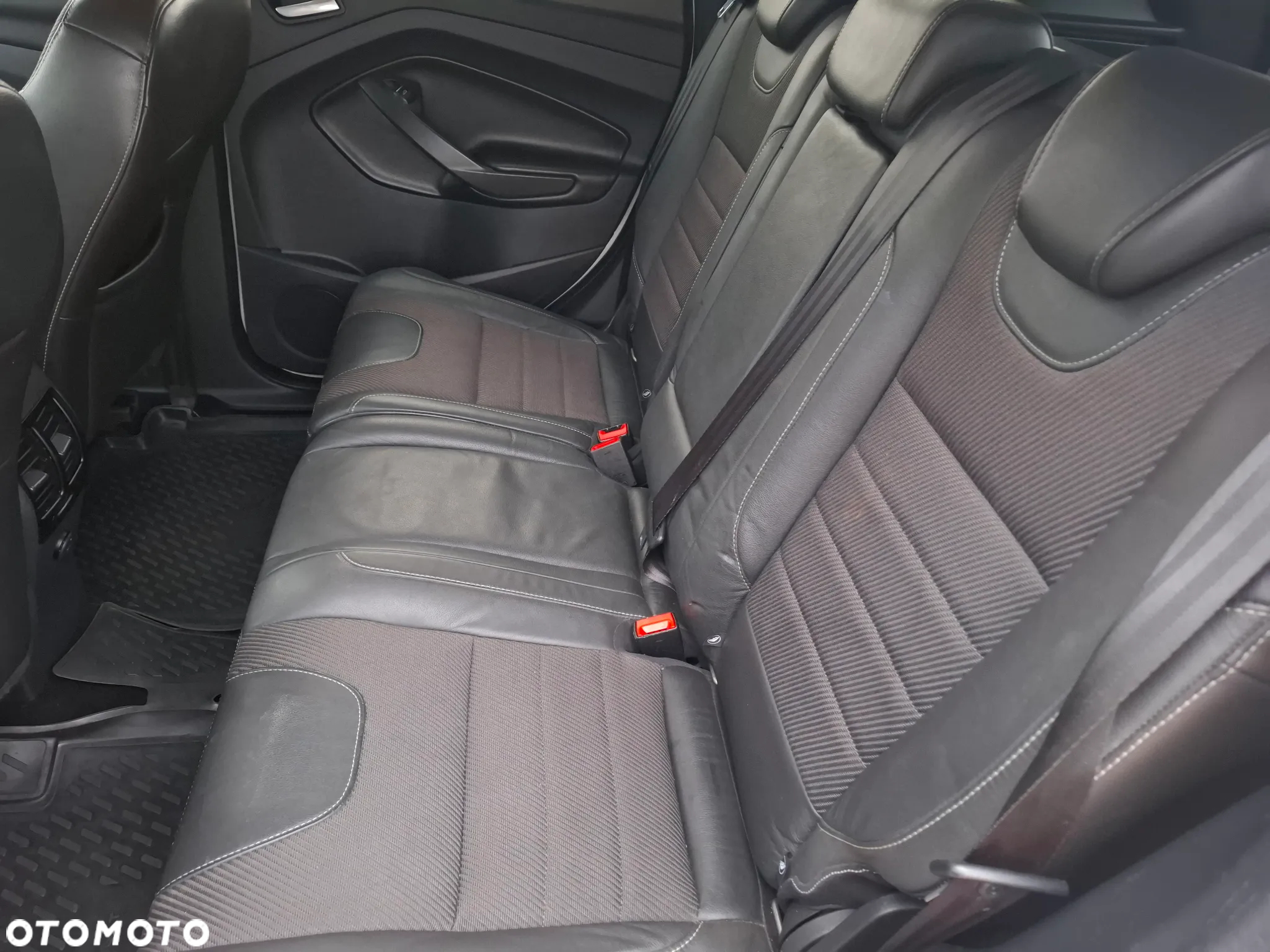Ford Kuga 2.0 TDCi 4WD Titanium - 29