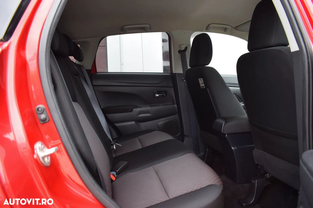 Mitsubishi ASX 1.6 2WD Diamant Edition - 12