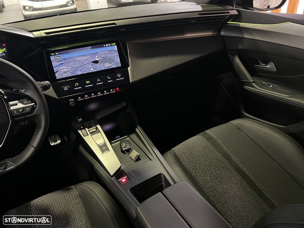 Peugeot 308 SW 1.2 Hybrid GT e-DCS6 - 28