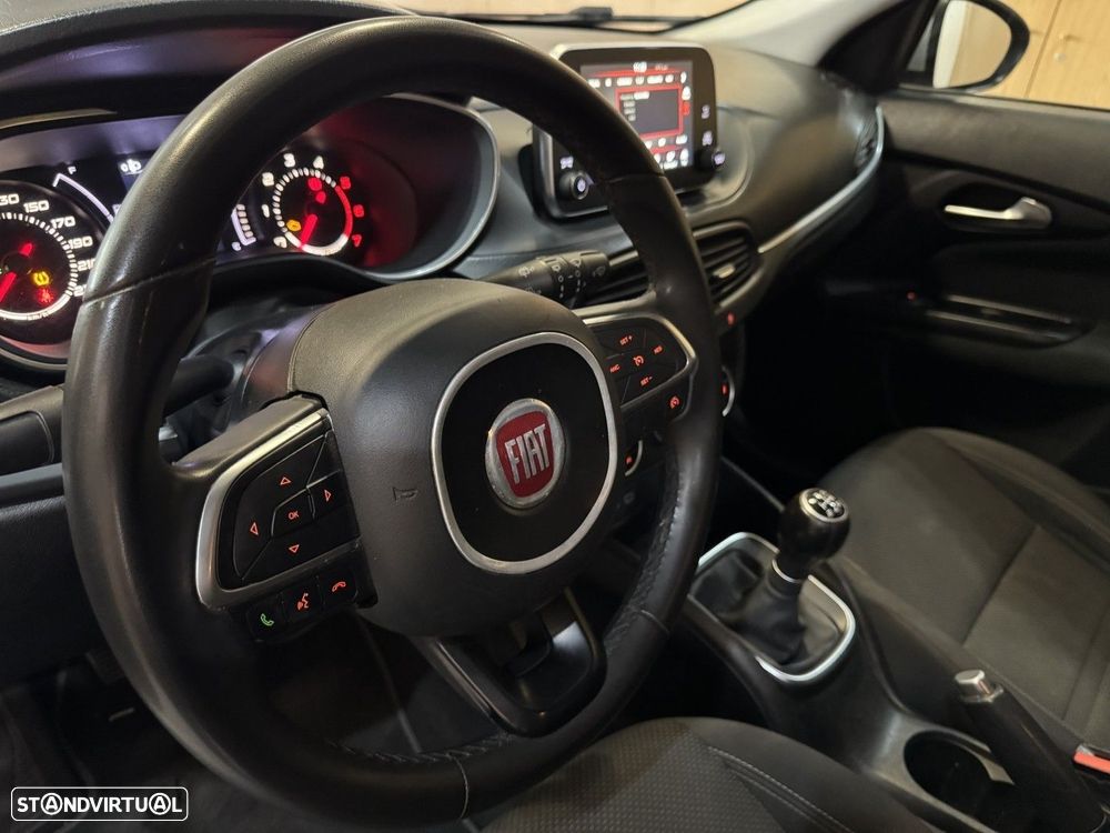 Fiat Tipo Station Wagon 1.3 M-Jet Lounge - 15