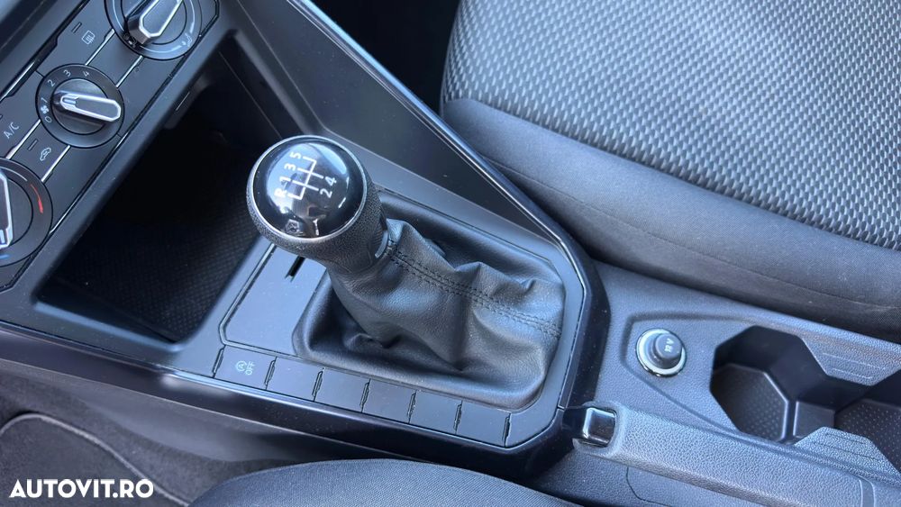 Volkswagen Polo - 18
