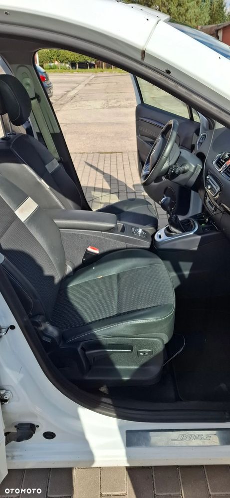 Renault Scenic 1.9 dCi Bose Edition - 9