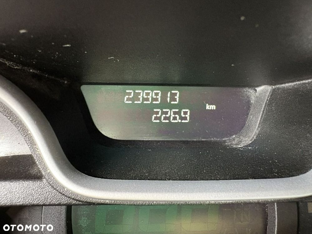 Renault Trafic - 10