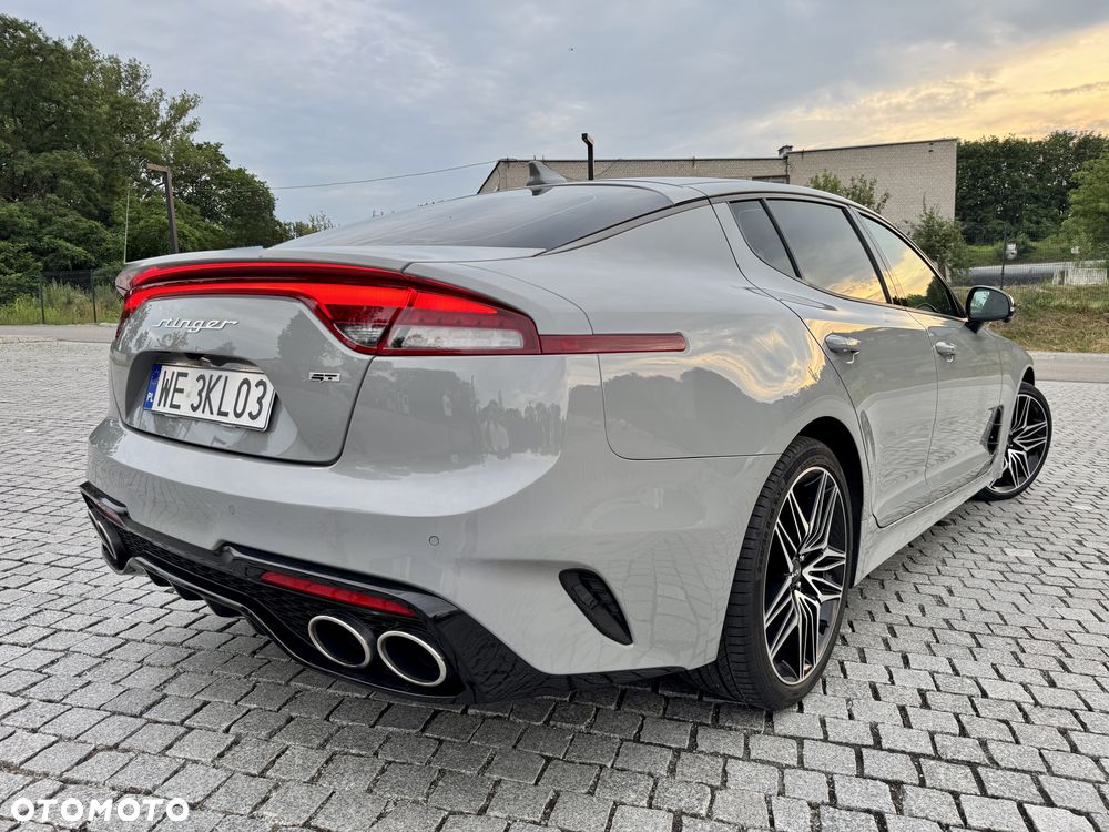 Kia Stinger - 4