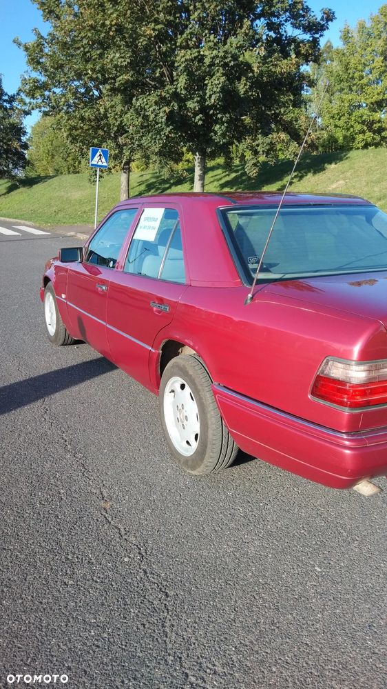 Mercedes-Benz W124 (1984-1993) - 14