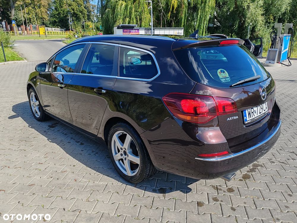 Opel Astra 1.6 T Cosmo - 7