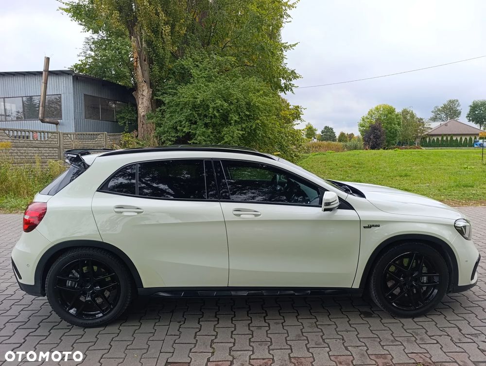 Mercedes-Benz GLA AMG 45 4-Matic - 3