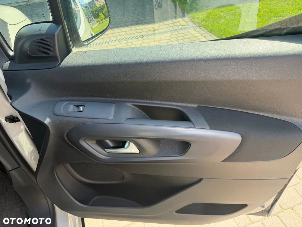 Peugeot Rifter 1.5 BlueHDI Allure S&S - 16