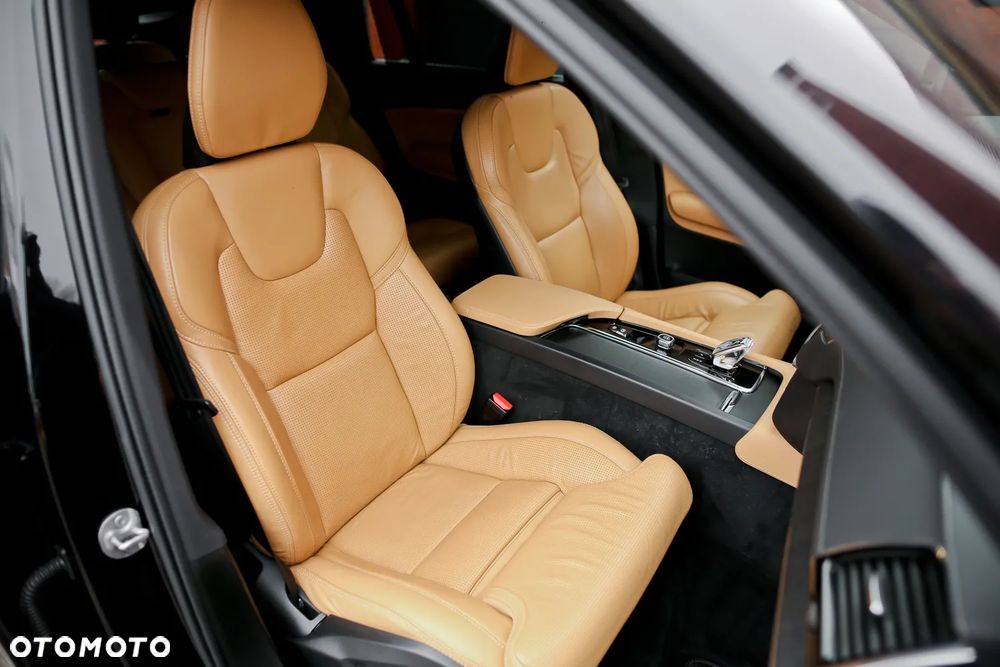 Volvo XC 90 B5 D AWD Geartronic Inscription - 26