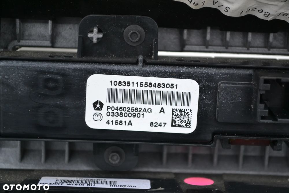 DODGE JOURNEY PANEL STEROWANIA KLIMATYZACJI RAMKA ŚRODKOWA KRATKI NAWIEWU PRZEŁĄCZNIKI 55111898AE 04602562AG - 5