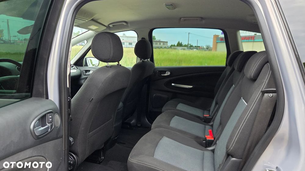 Ford S-Max 2.0 TDCi DPF Titanium X - 19