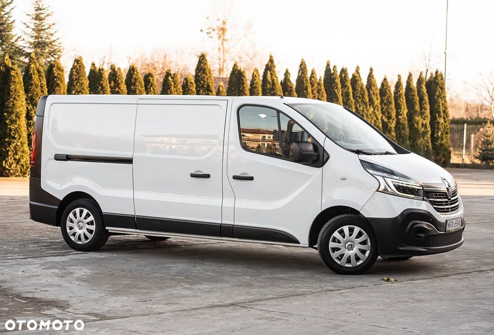 Renault TRAFIC - 2