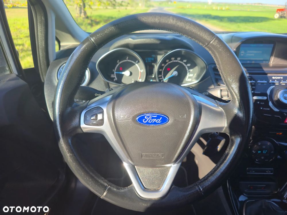 Ford Fiesta 1.6 TDCi Titanium X - 20