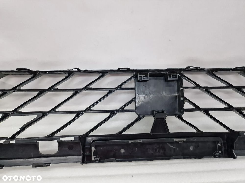 CUPRA FORMENTOR 5FF 19- KRATKA ŚRODKOWA ZDERZAKA PRZEDNIEGO PRZÓD , NR 5FF853667A , NR AUKCJI KR314 - 10