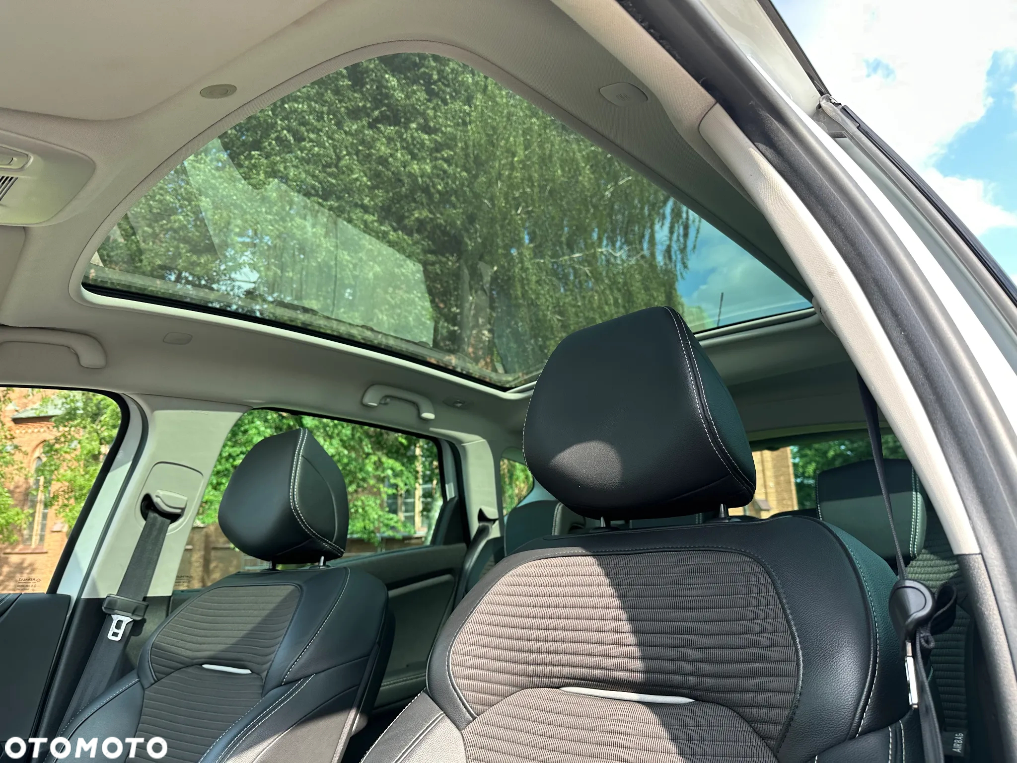 Renault Scenic 1.6 dCi Bose EDC - 2