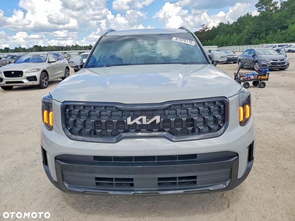 Kia Telluride - 2