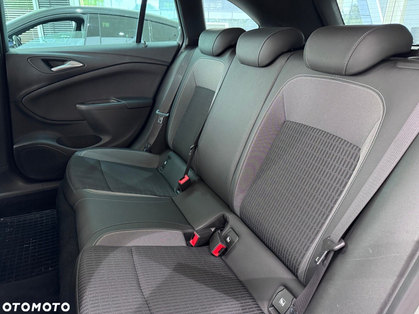 Opel Astra V 1.5 CDTI Business Elegance S&S - 13