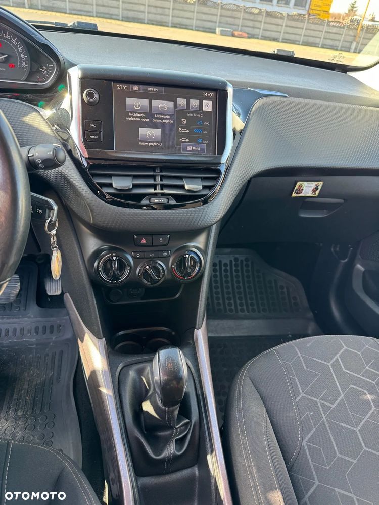 Peugeot 2008 - 13