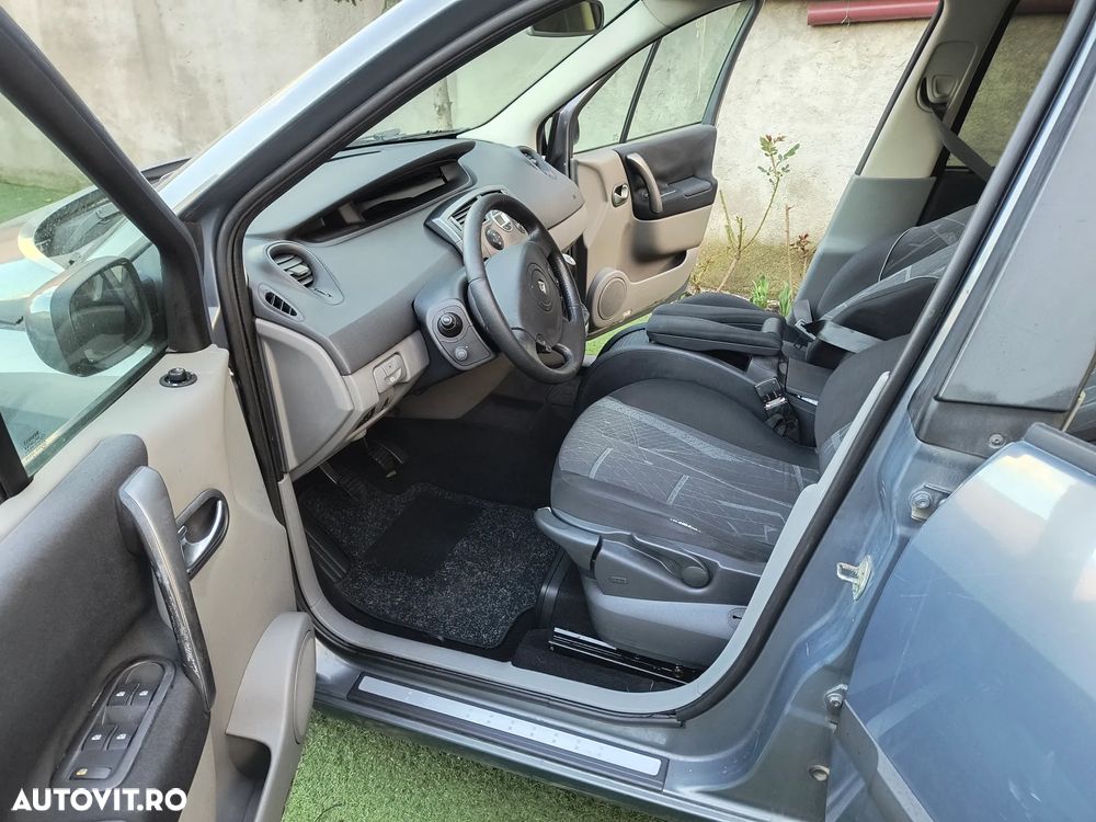 Renault Scenic II 1.6 Authentique - 17