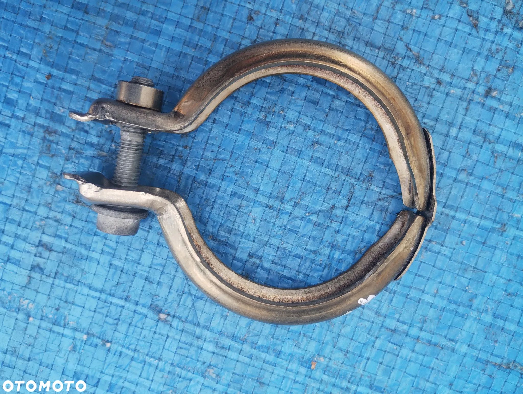 Audi Q5 80A Opaska Obejma DPF Filtra  Tłumika 05L131455 - 1
