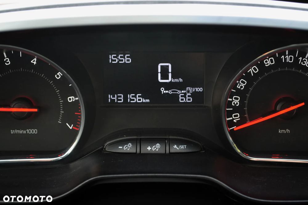 Peugeot 208 1.2 VTi Active Pack - 38