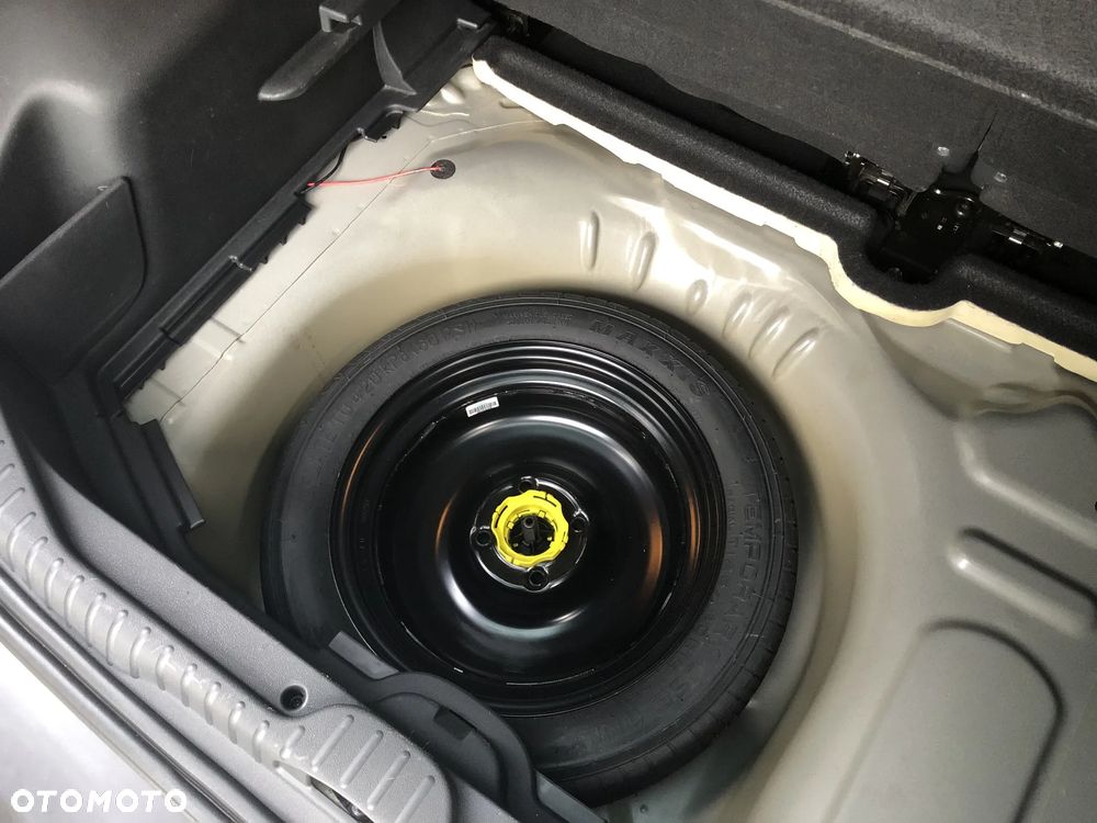 Citroën C3 Picasso 1.4i Attraction - 20