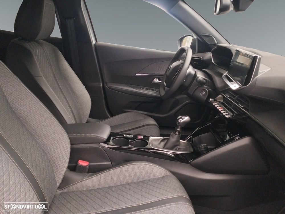 Peugeot 2008 1.2 PureTech Allure - 16