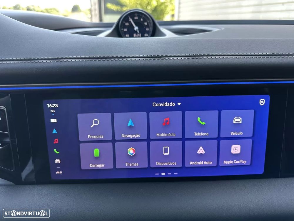 Porsche Macan Electric Turbo - 40