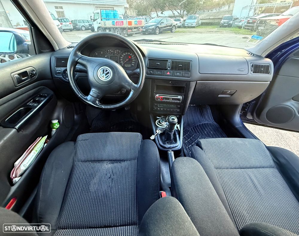 VW Golf 1.9 TDi Highline - 11