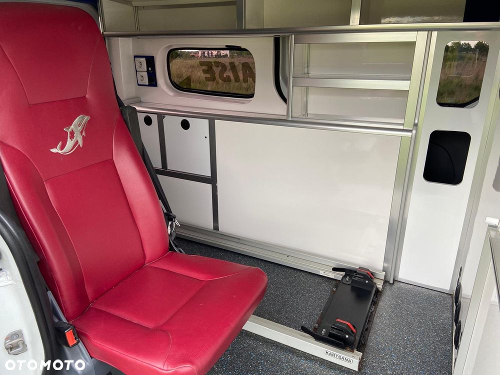 Opel Ambulans Karetka vivaro - 16