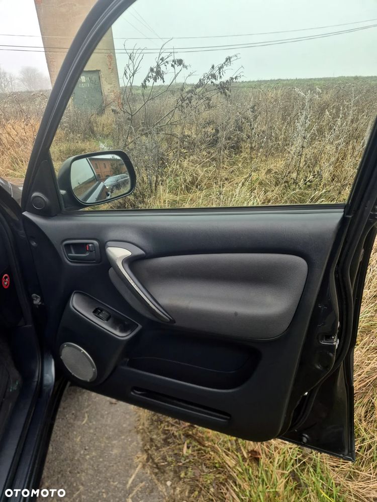 Toyota RAV4 D-4D 4x4 Edition - 15