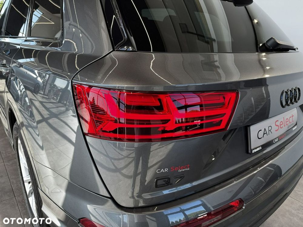 Audi Q7 - 11