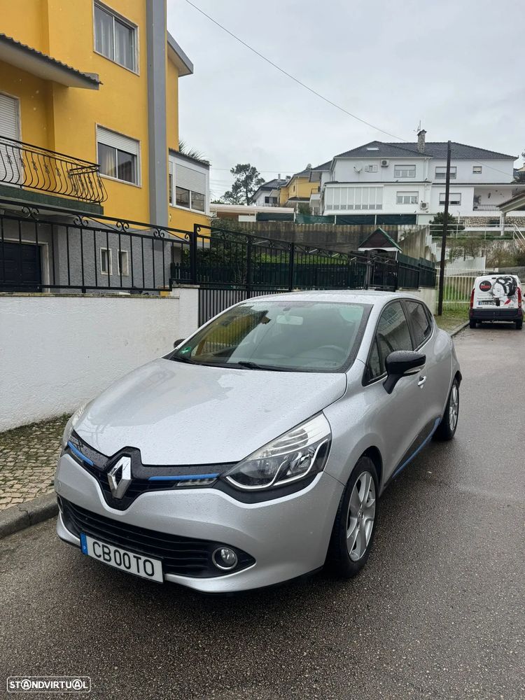 Renault Clio - 6