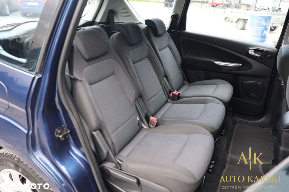 Ford S-Max - 31
