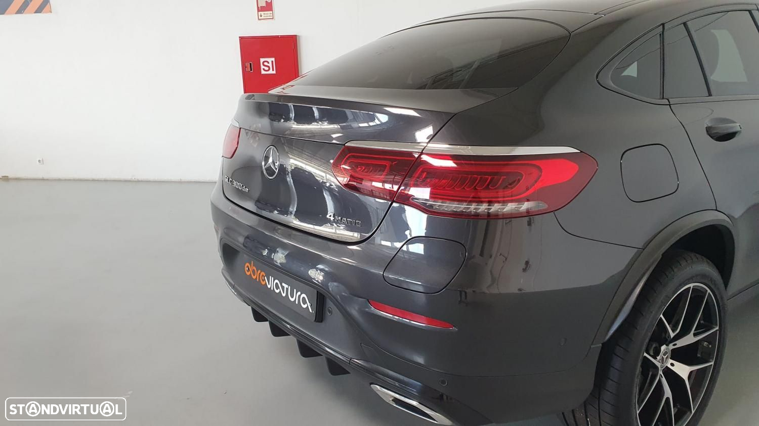 Mercedes-Benz GLC 300 Coupe de 4Matic 9G-TRONIC - 16