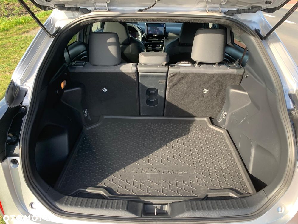 Toyota Yaris Cross - 16