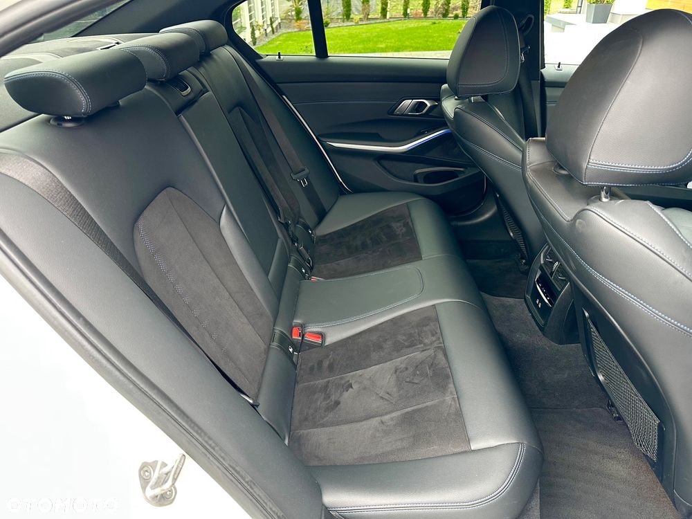 BMW Seria 3 320d - 9