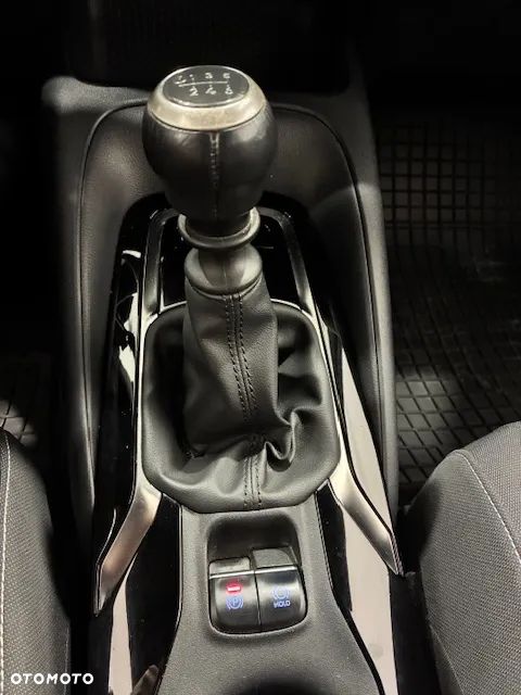 Toyota Corolla 1.2 T Comfort - 24