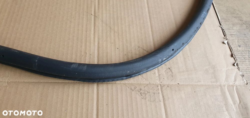 Uszczelka drzwi prawy przód przednia prawa VW Touran 1T0867911D - 4