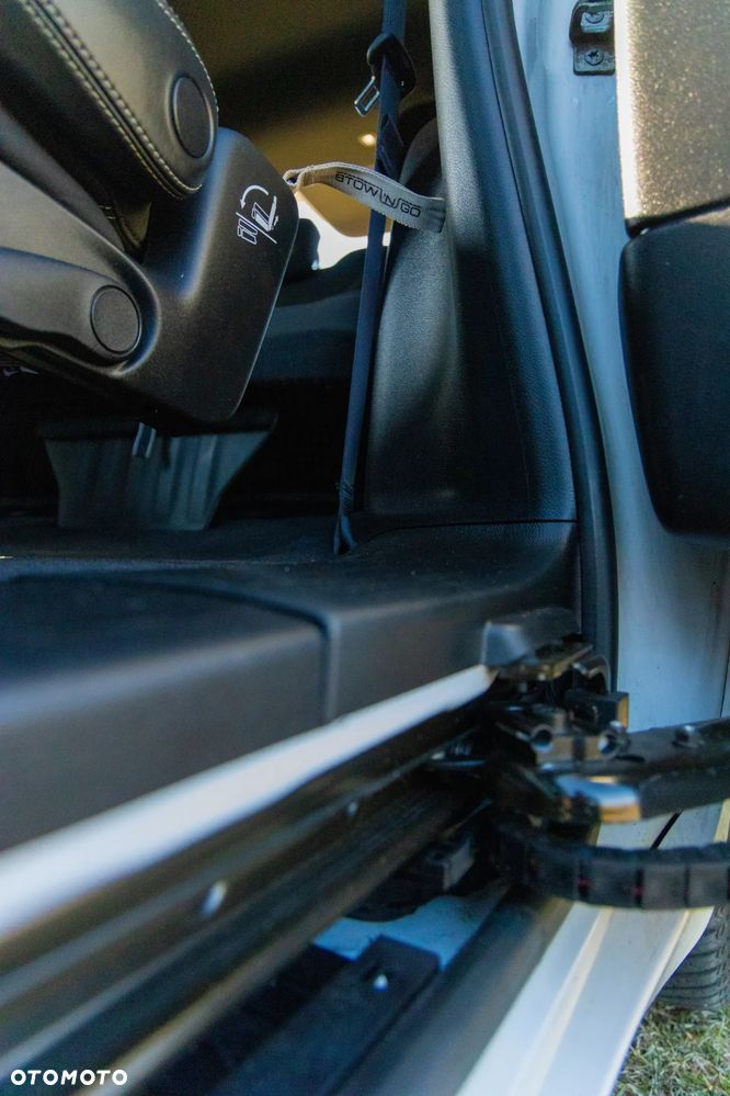 Chrysler Pacifica - 28