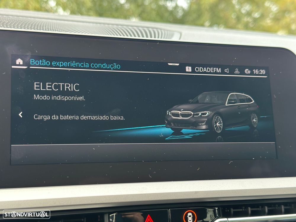 BMW 330 e Line Luxury Auto - 44